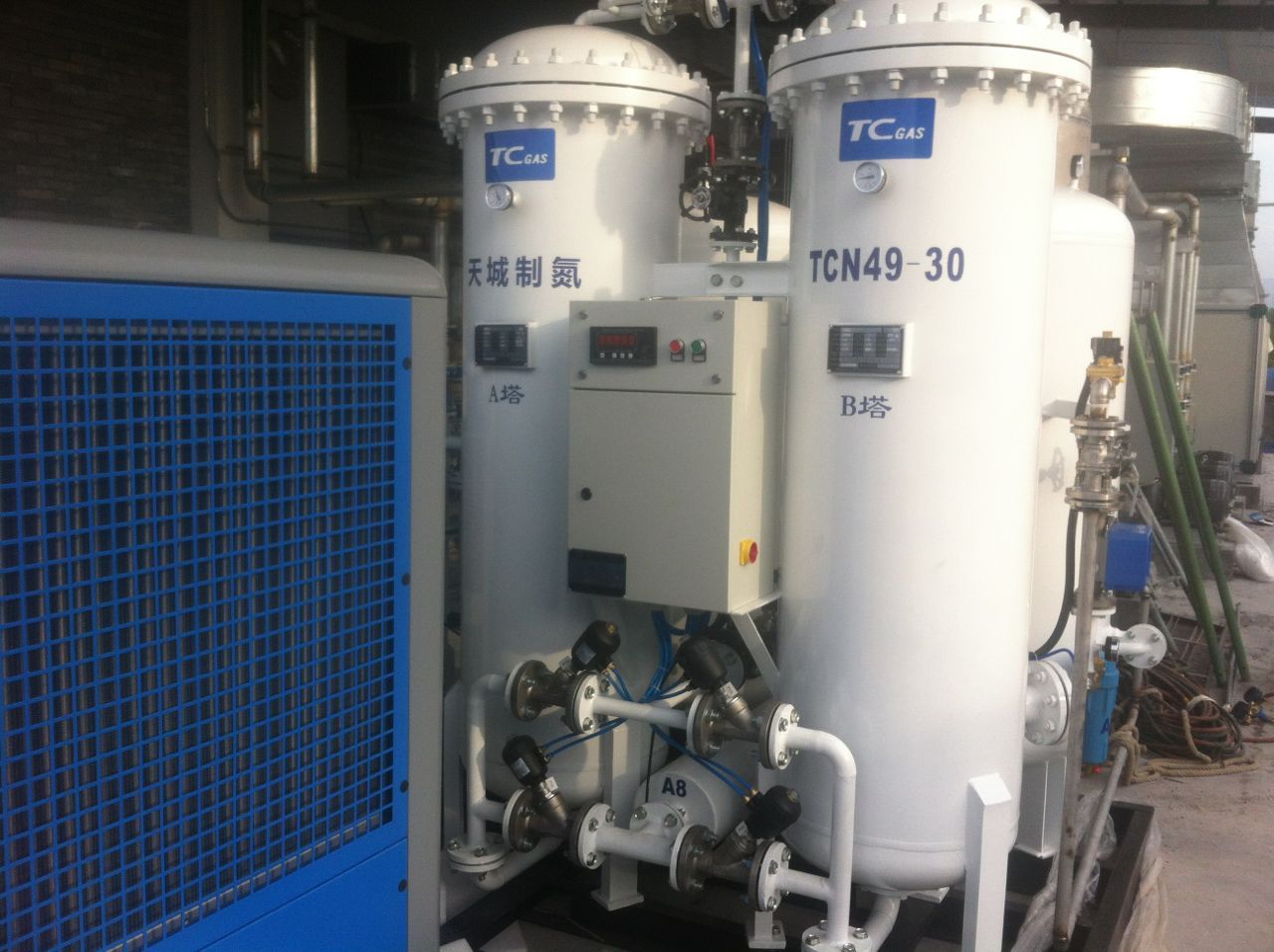 布里斯托空壓機(jī)友情提示儲(chǔ)氣罐使用的7規(guī)范