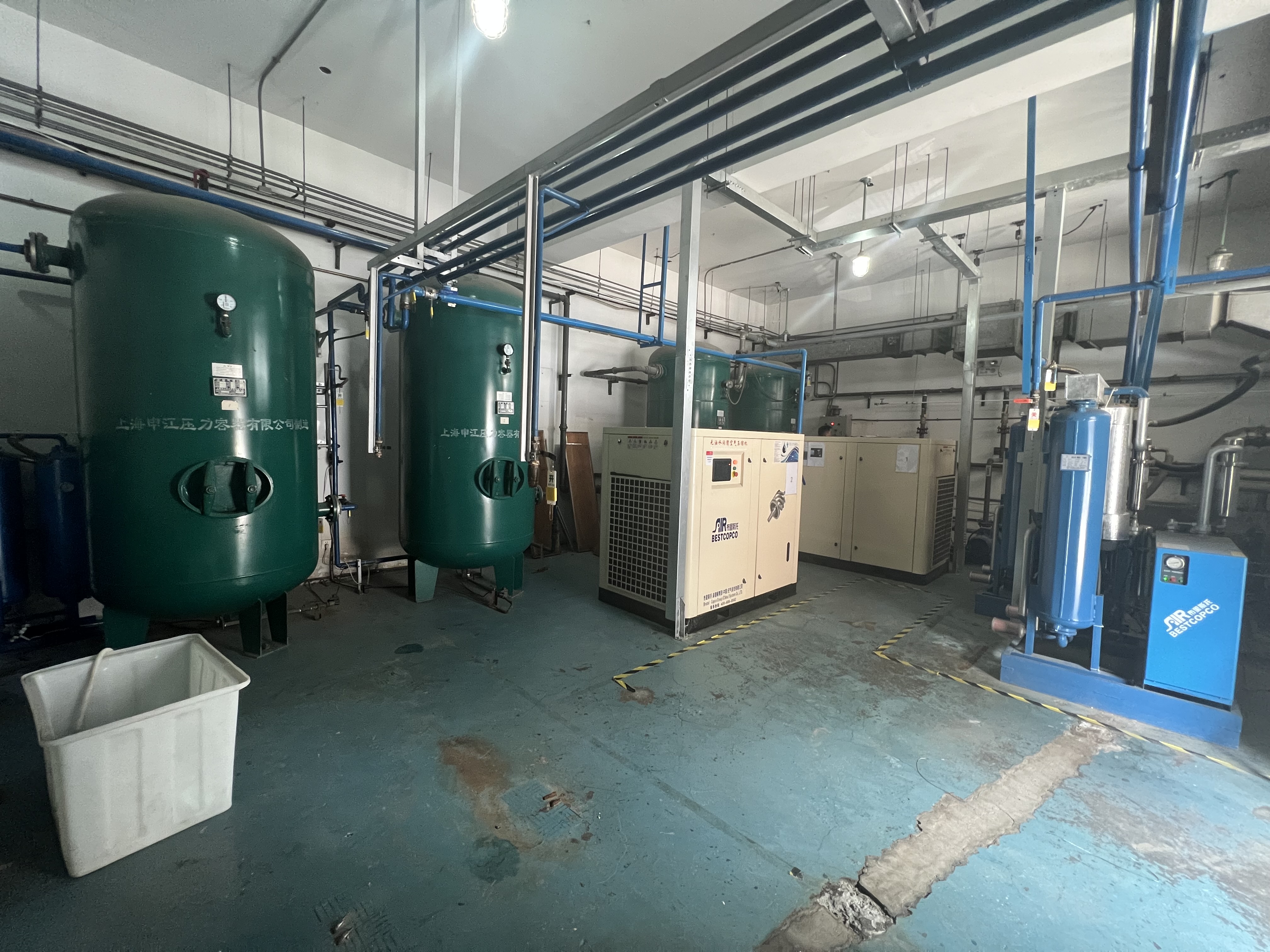 復(fù)旦大學(xué)附屬兒科醫(yī)院現(xiàn)場(chǎng)維修保養(yǎng)